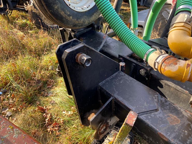 #1300-•-ag-gator-2004-injector-applicator-(colfax,-wi)-image-58