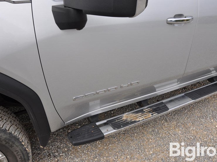 2022-gmc-sierra-2500-image-13