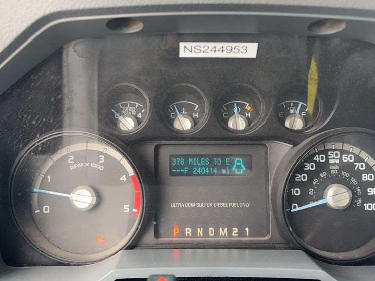 2011-ford-f250-image-34