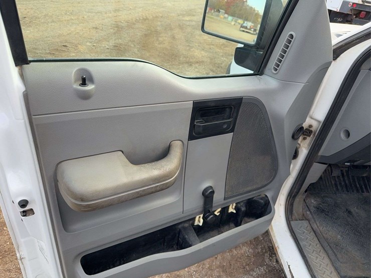 2006-ford-f150-image-42