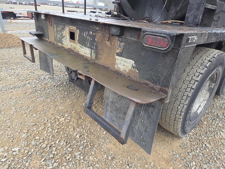 2011-international-durastar-4400-image-41