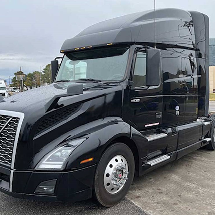 2020 VOLVO VNL 760