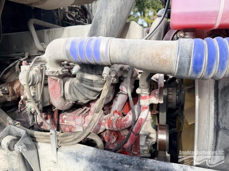 2015-mack-cxu613-truck,-vin-#-1m1aw02y7fm051566-image-11