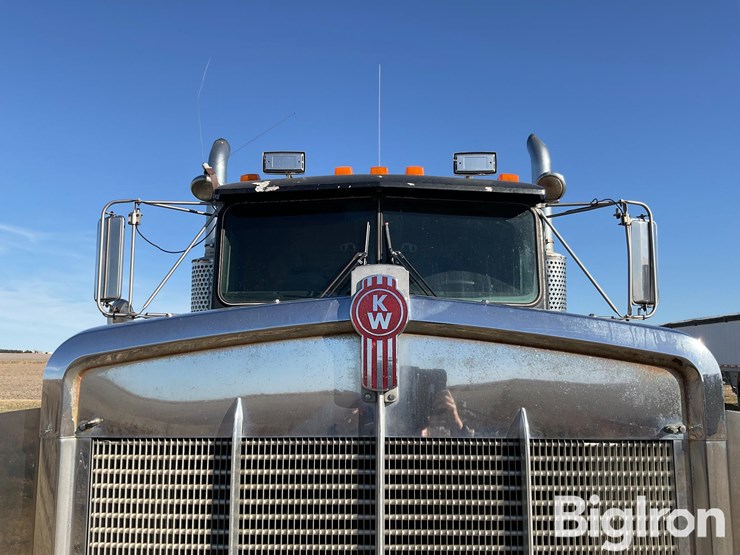 1985-kenworth-w900-t/a-truck-tractor-image-16