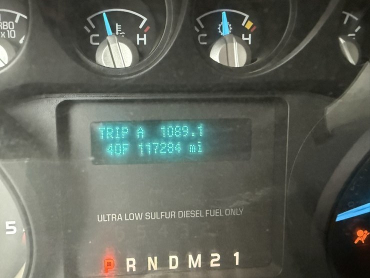 2011-ford-f550-image-40