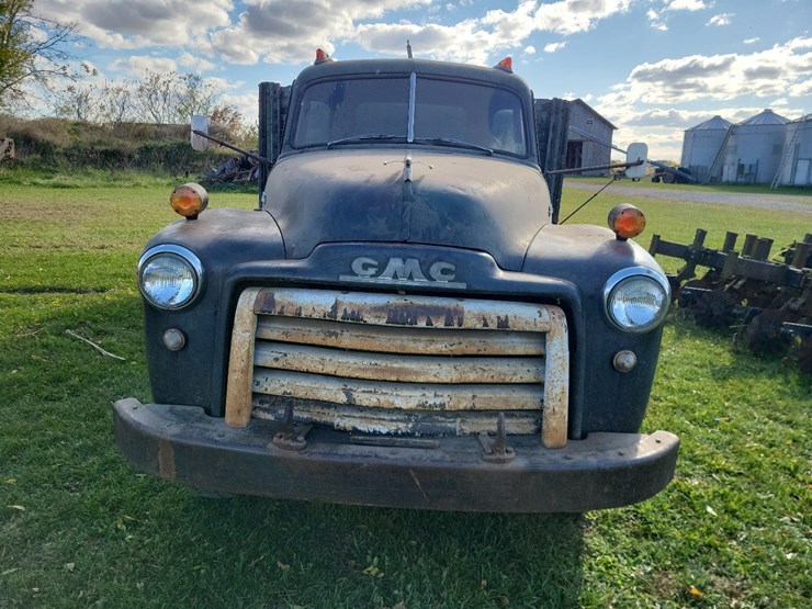 1953-gmc-354-24-round-top-cab-single-axle-grain-truck--needs-axle-shaft-image-8
