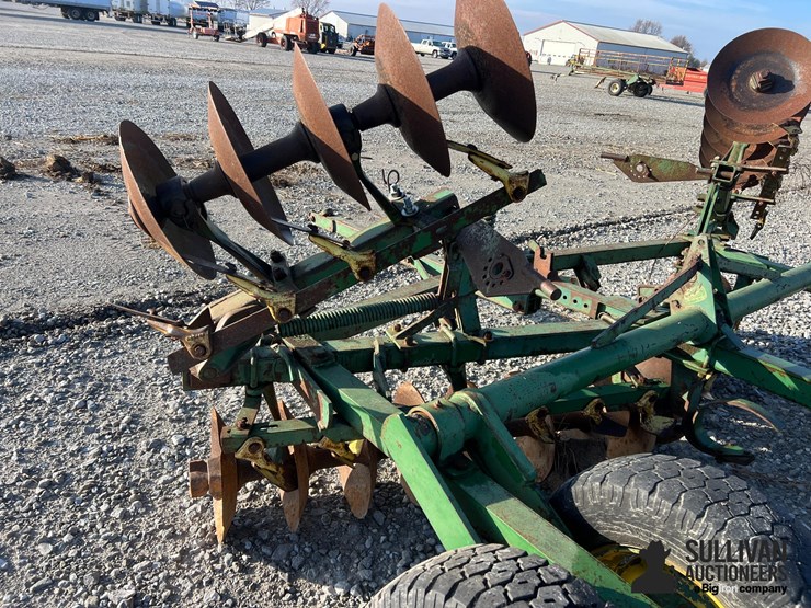 john-deere-18-image-16