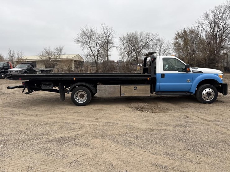 ford-f550-xlt-image-6