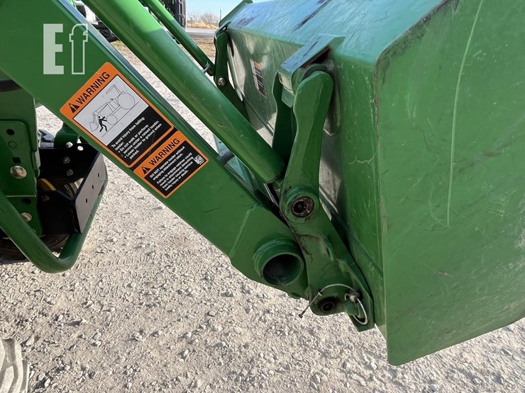 john-deere-2320-image-24