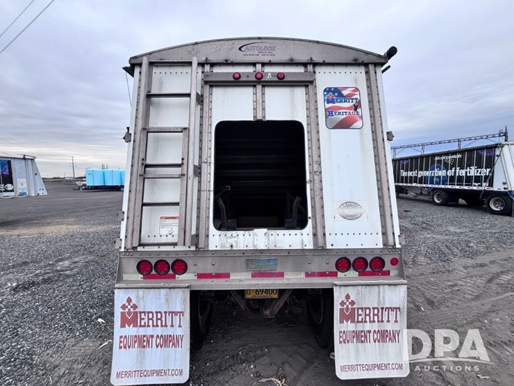 2013-merritt-hopper-image-11