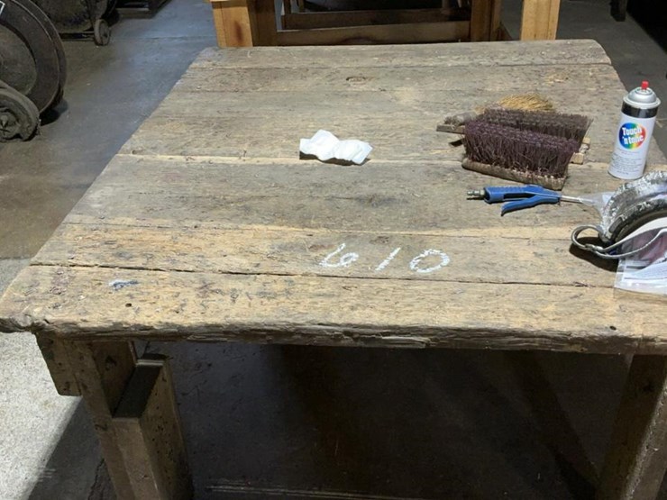 #610-•-11-wooden-tables-image-8