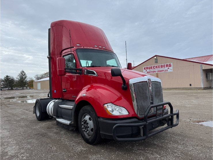 2021-kenworth-t680-image-4
