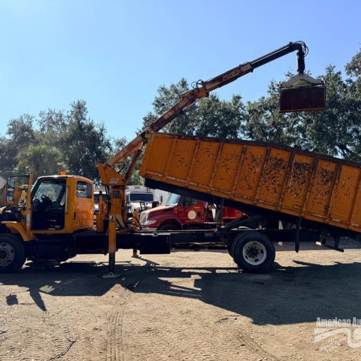 2010 INTERNATIONAL 7300