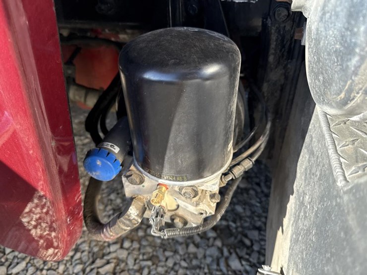 2012-peterbilt-389-image-39