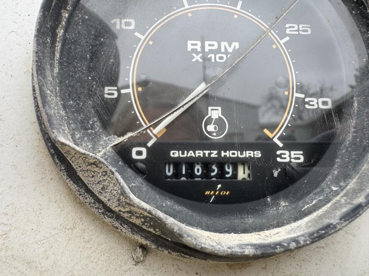 john-deere-12-image-25