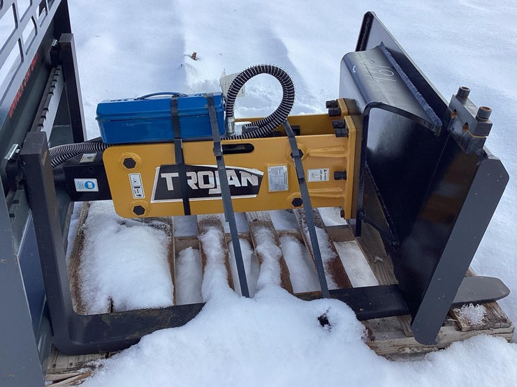 new-trojan-hydraulic-hammer-skid-steer-attachment-image-1