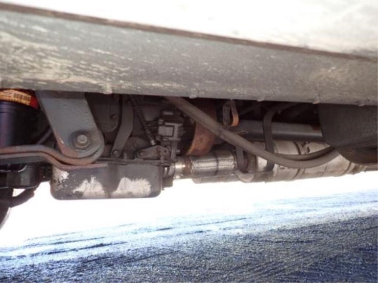 2015-freightliner-mt55-image-83