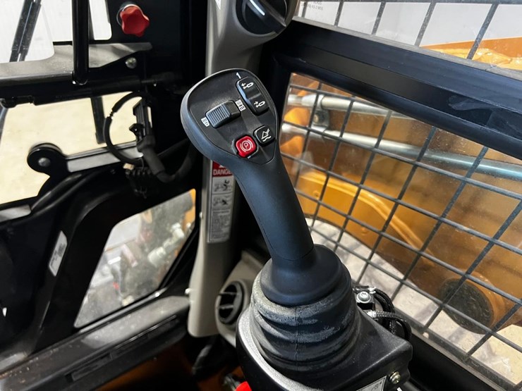 2021-case-sr270b-image-22