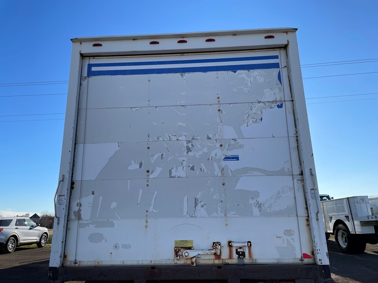 #1072-•-2012-mitsubishi-canter-fe160-cab-over-diesel-box-truck-(has-wi-title)-image-19