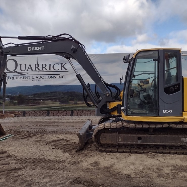 DEERE 85G