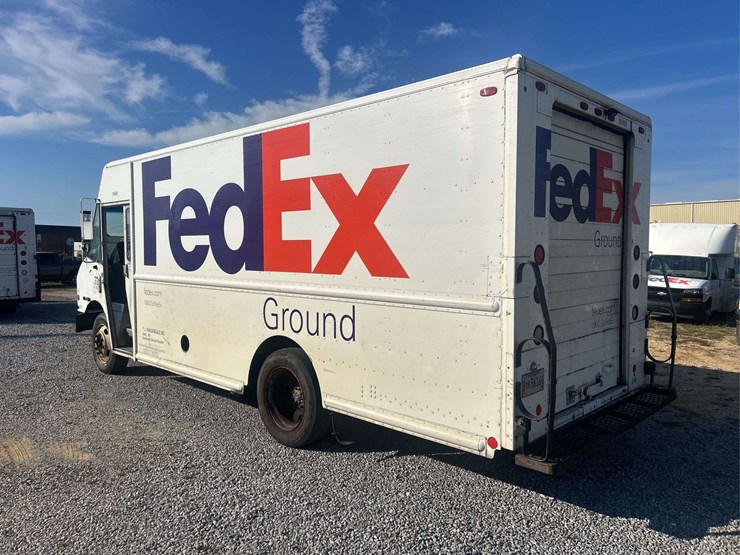 2007-freightliner-mt55-image-2