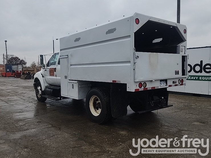 ford-f750-xl-image-4