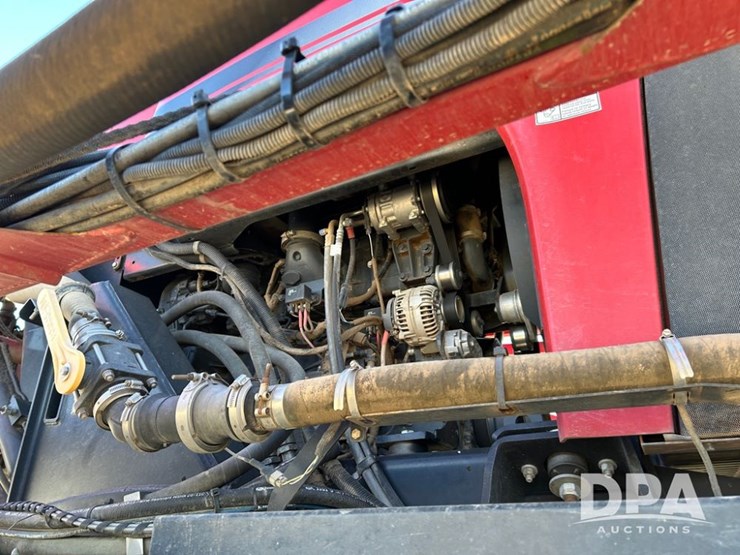 case-ih-patriot-4440-image-49