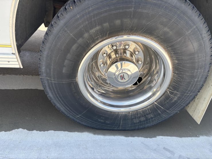 freightliner-fl80-image-46