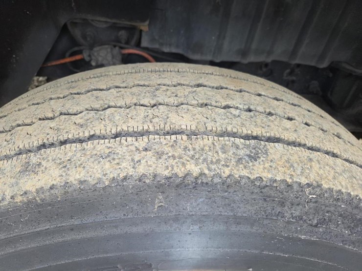 2011-international-durastar-4400-image-83