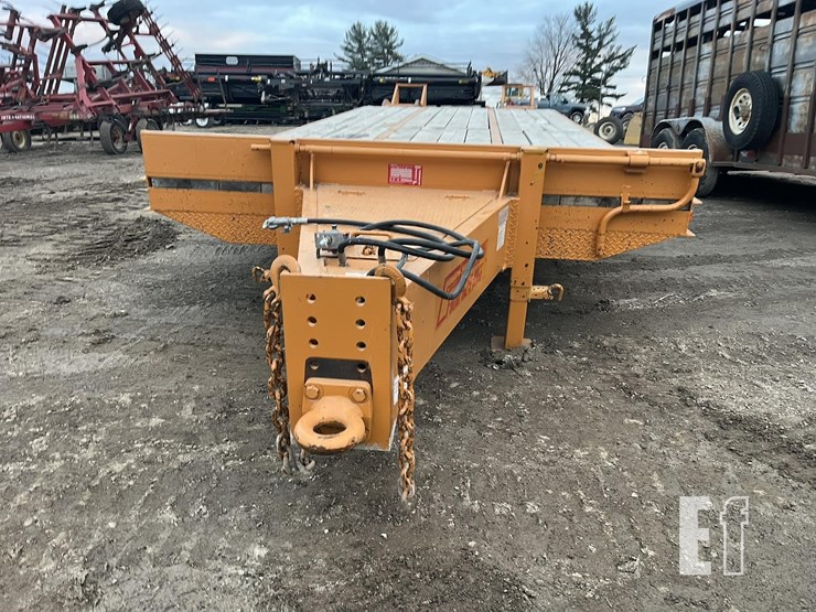 2010-econoline-25-ft-x-96-in-image-3