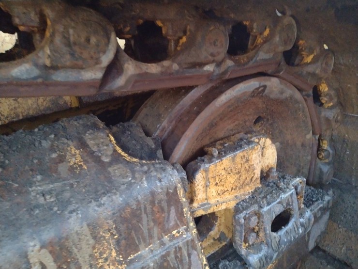 komatsu-d65ex-15-image-35