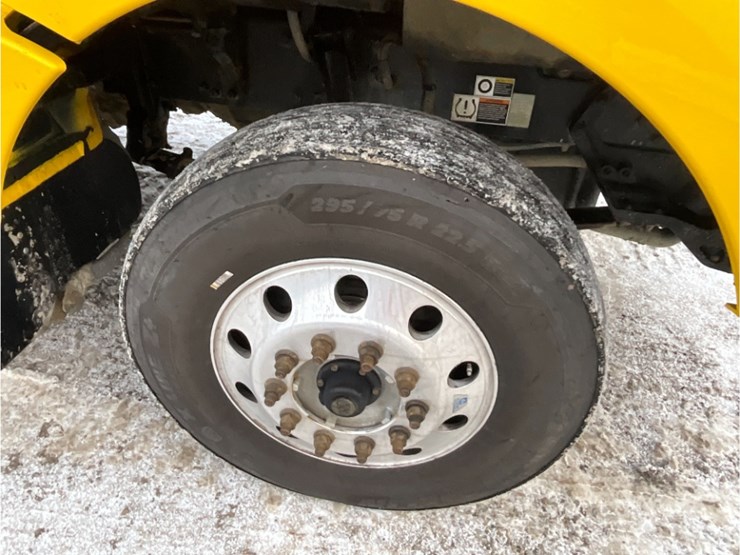 2020-kenworth-t880-image-7