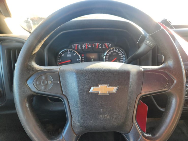 2017-chevrolet-2500-image-44