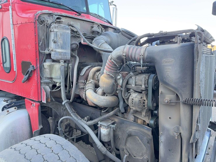 2004-peterbilt-357-image-57