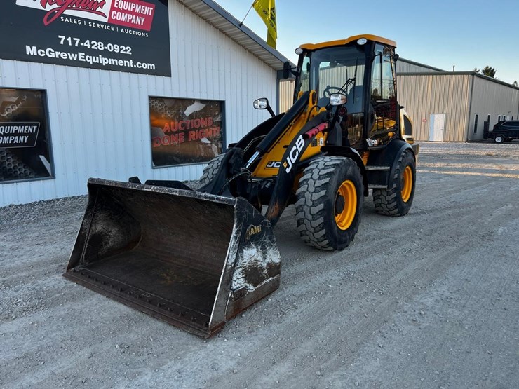 2018-jcb-409-image-2