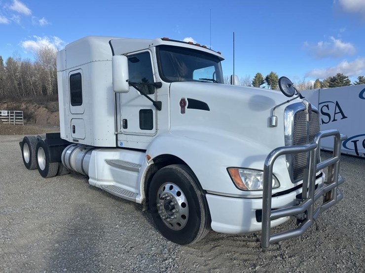 2013-kenworth-t660-image-7