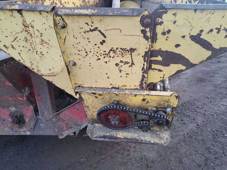 new-holland-355-image-5