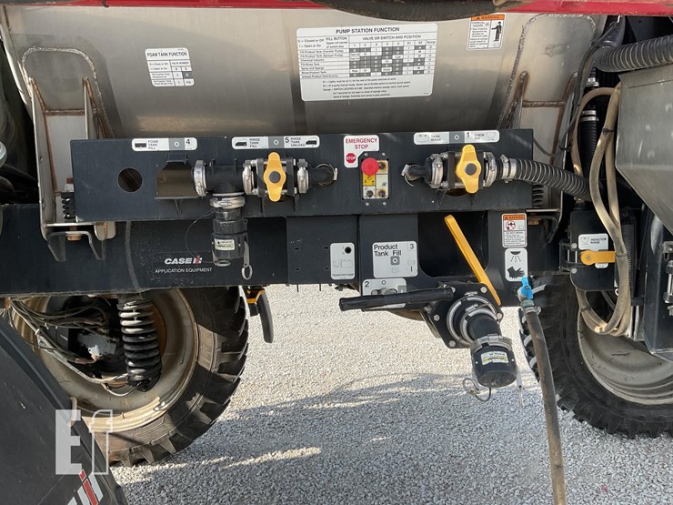 case-ih-patriot-3330-image-34