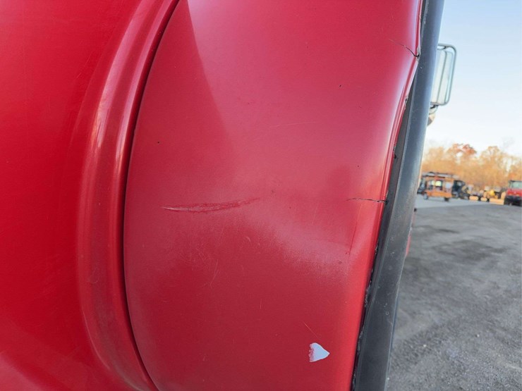 2004-peterbilt-357-image-65