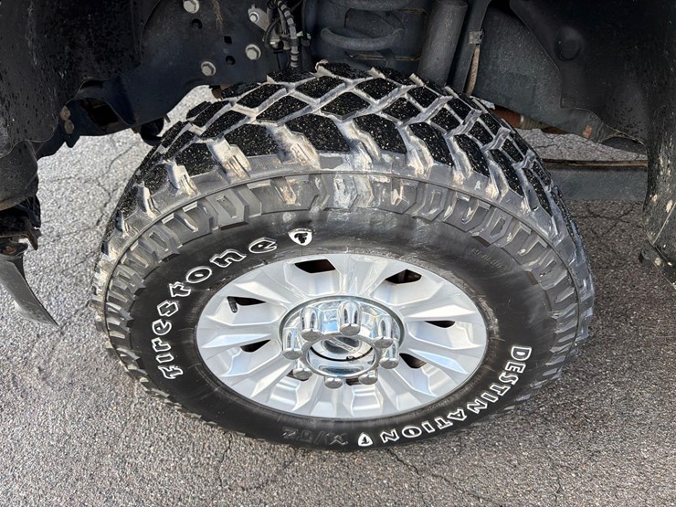 2021-ford-f350-image-14