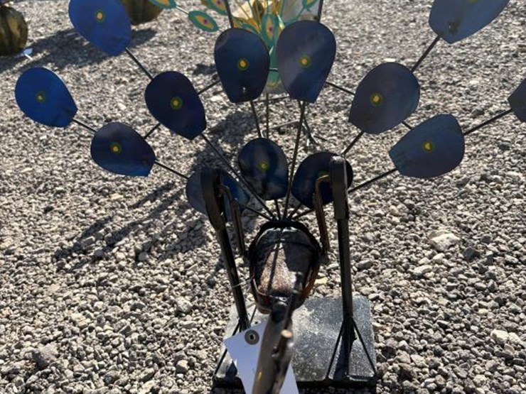 #84-•-metal-art--swinging-peacock-image-1