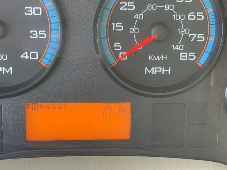 2013-international-workstar-7400-image-74