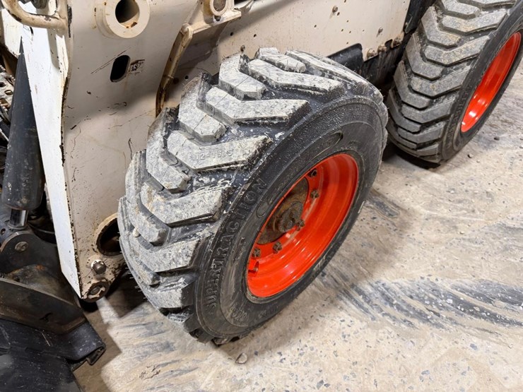 2022-bobcat-s740-image-12