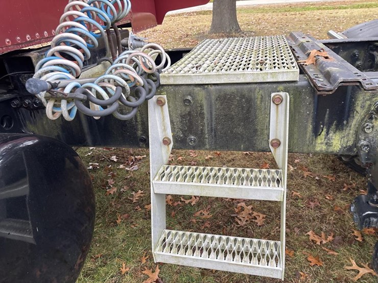 1988-peterbilt-377-image-24