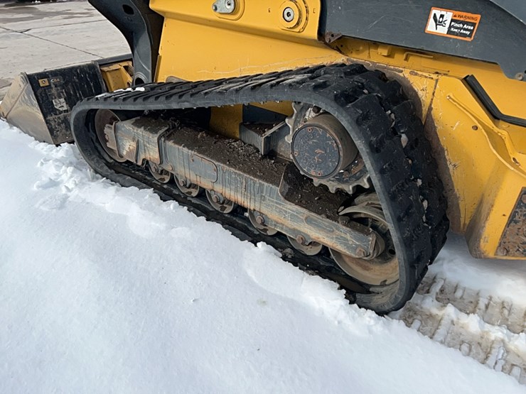 2020-deere-333g-image-16