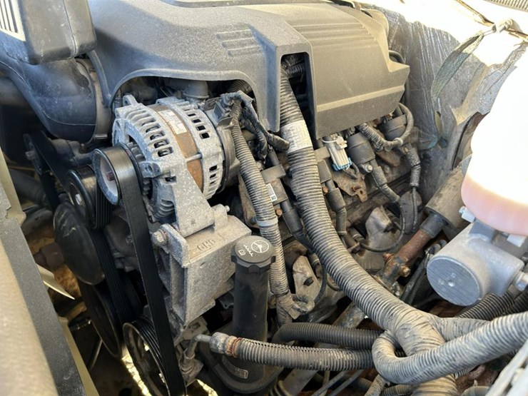 2015-chevrolet-silverado-2500hd-image-95