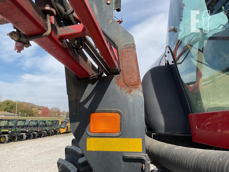 case-ih-patriot-3330-image-15