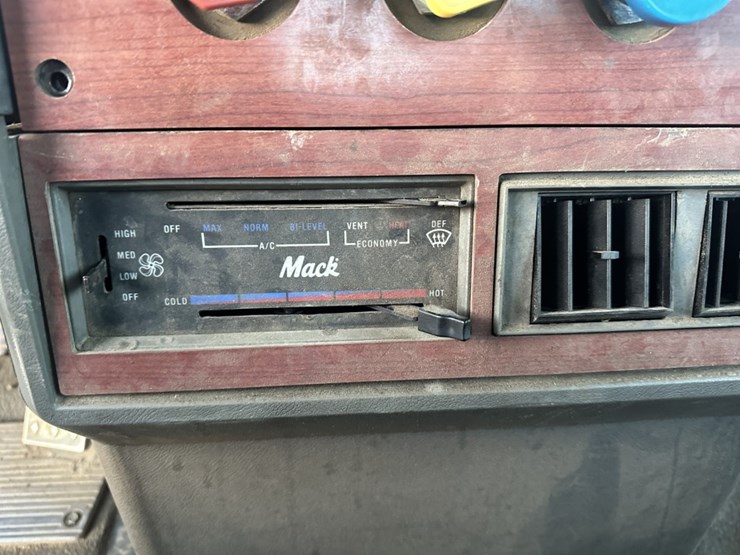 mack-cl713-image-40
