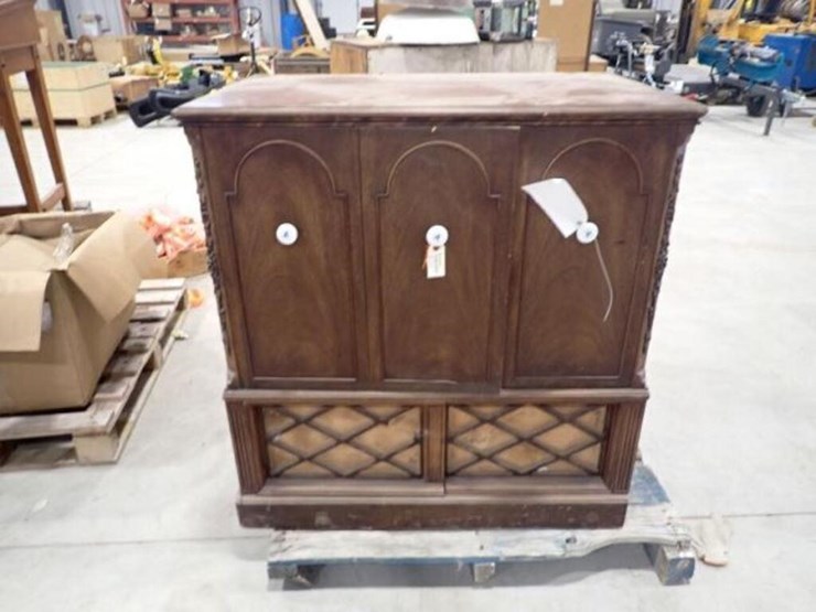 36-in.-x-39-in.-radio-cabinet-image-1