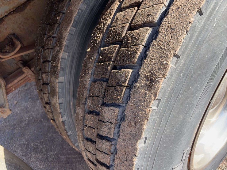 1998-ford-f800-image-14